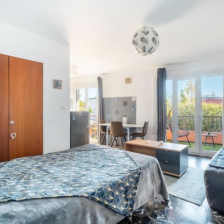 Grand Studio Proche Du Port Et Des Plages Санари-сюр-Мер Экстерьер фото