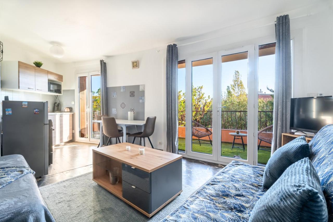 Grand Studio Proche Du Port Et Des Plages Санари-сюр-Мер Экстерьер фото